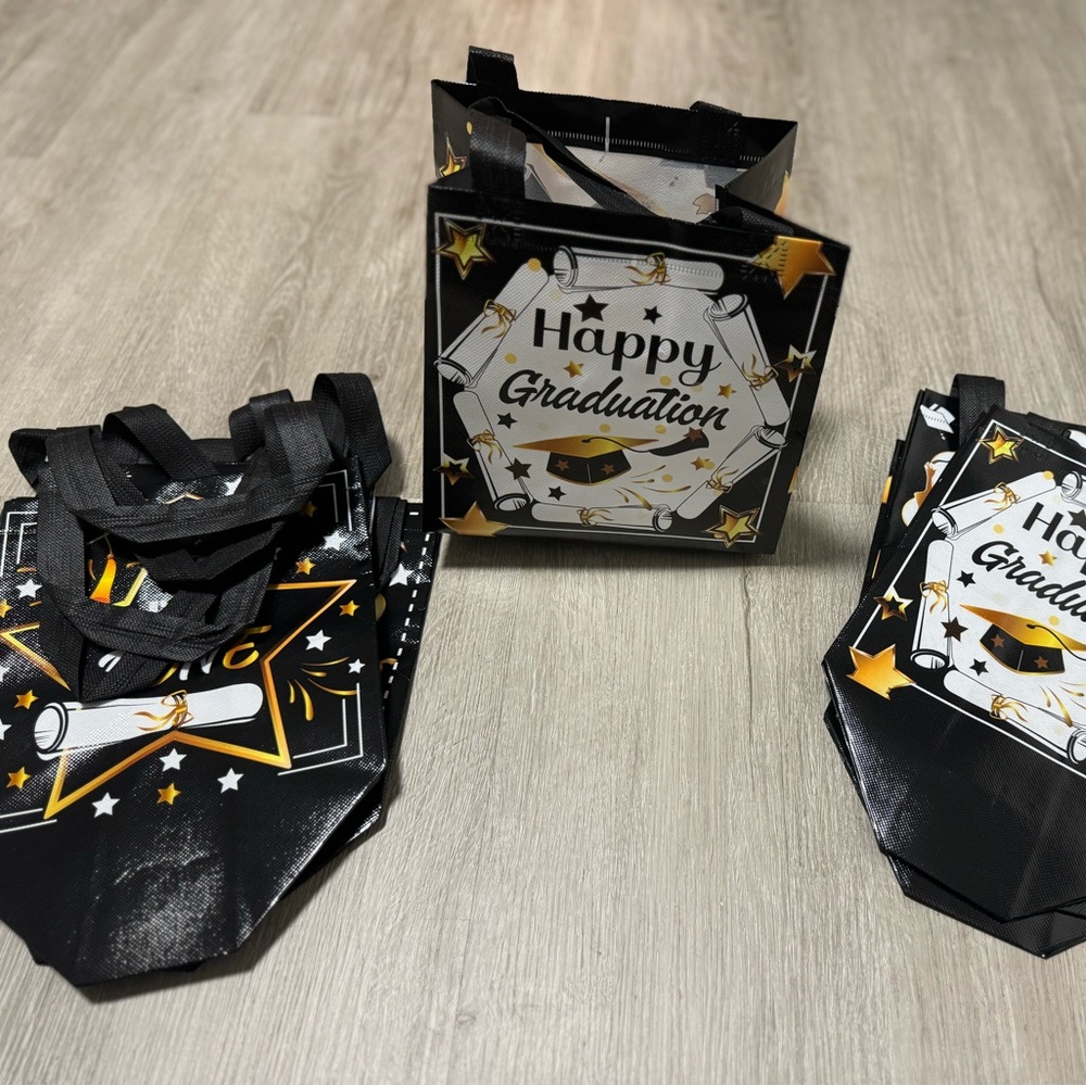 ***2/$15***   10pack graduation plastic gift bags